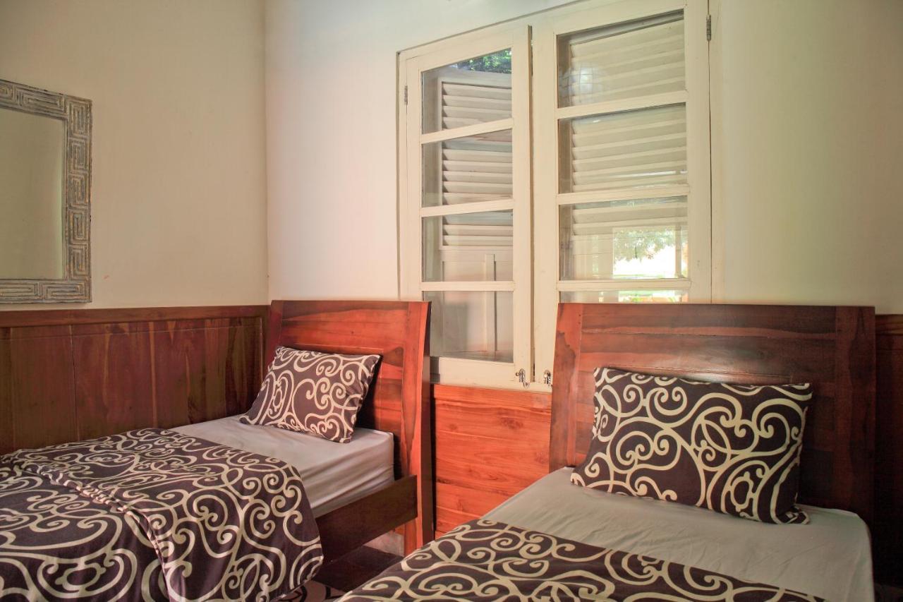 Villa Pondok Terra Jogjakarta Buitenkant foto